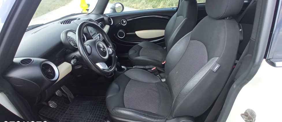 MINI Cooper S cena 27999 przebieg: 175000, rok produkcji 2010 z Września małe 562